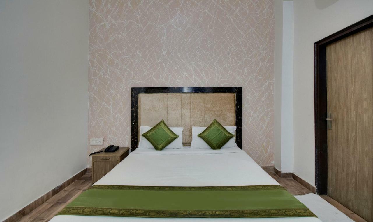 Itsy By Treebo - Royale Inn Meerut Zewnętrze zdjęcie